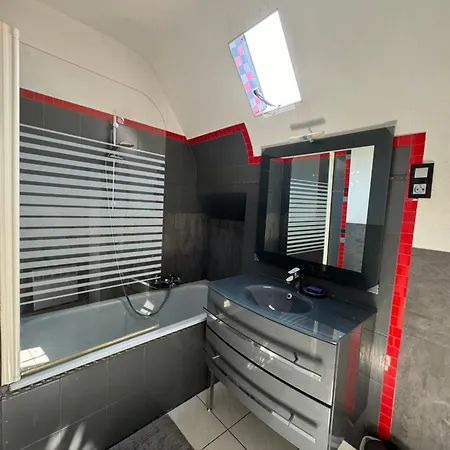 Oasis De Serenite Avec Piscine