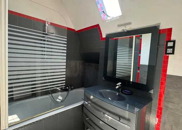 Oasis De Serenite Avec Piscine